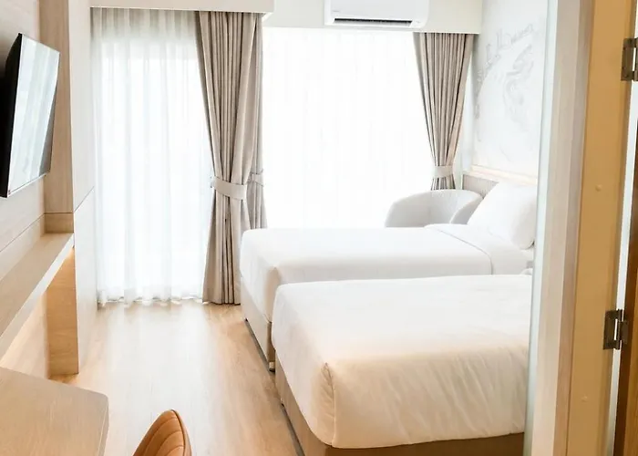 Bridge Siriraj Hotell 3*